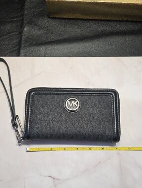 Michael Kors Black Leather MK Zip-Around Wristlet